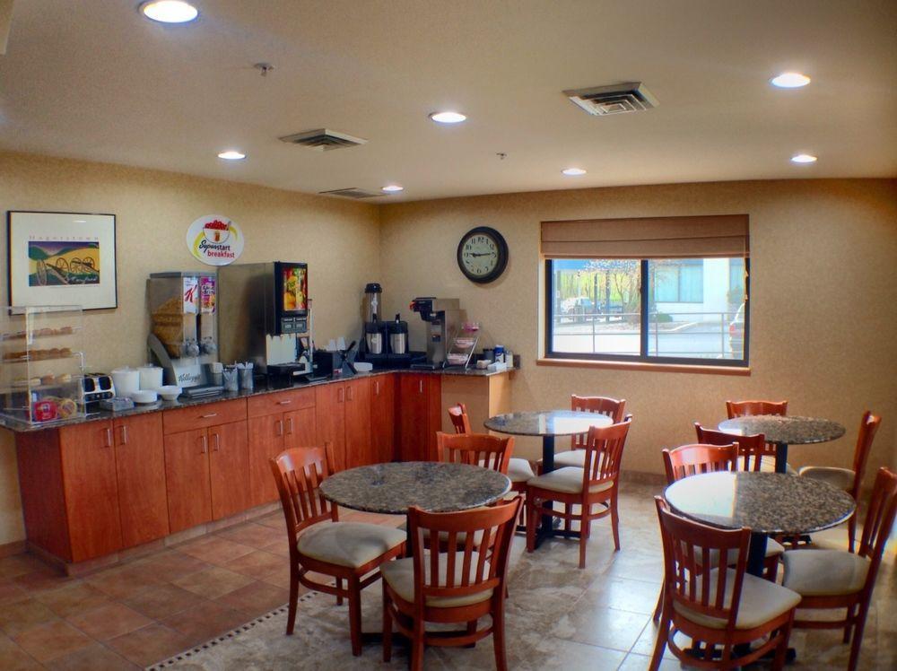 Super 8 By Wyndham Hagerstown I-70 Motel Екстериор снимка